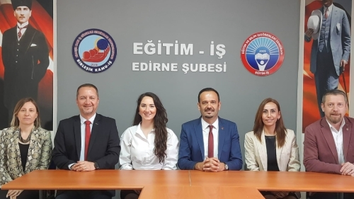 BAĞIMSIZLIĞIN VE DİRENİŞİN SEMBOLÜ “ÇANAKKALE GEÇİLMEZ”